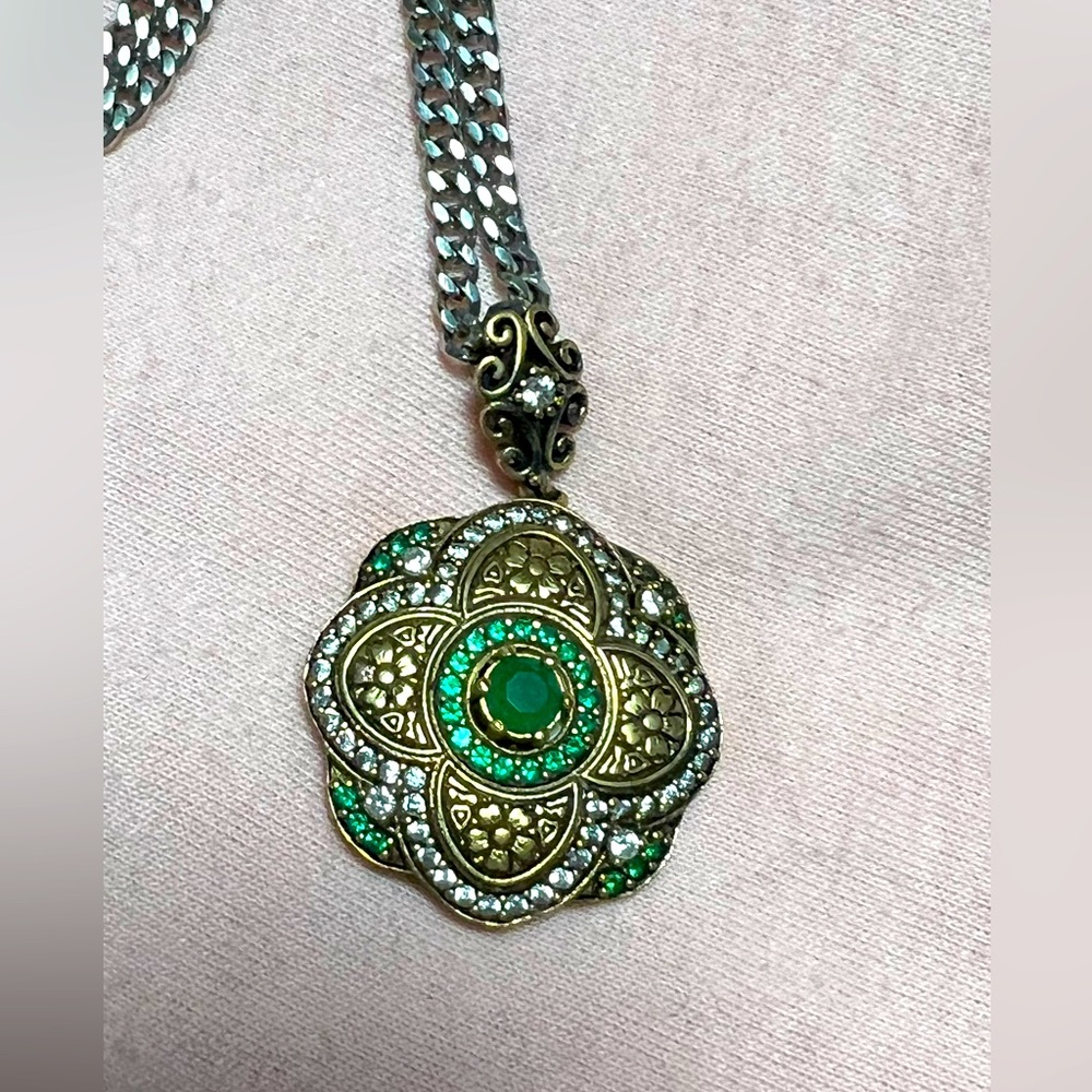 Silver necklace and bracelet